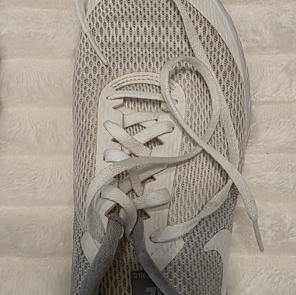 Nike Women's FLEX Experience Run Sneakers - Picture 11 of 11